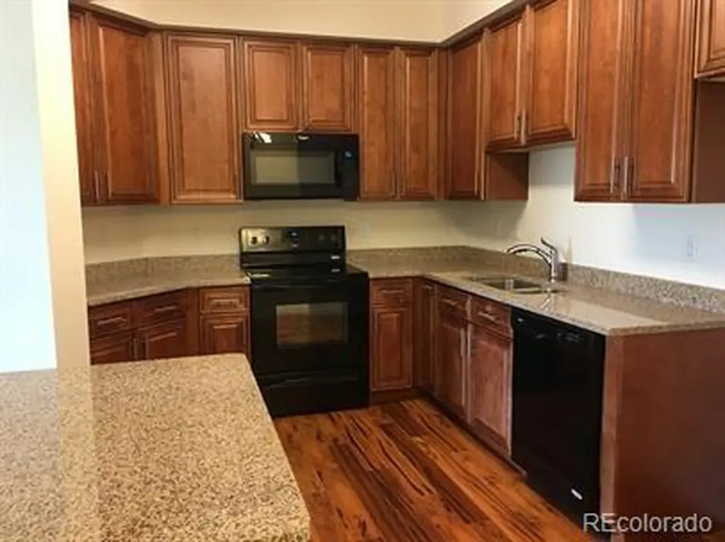 804 Summer Hawk Drive Longmont CO 80504