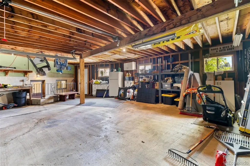 7752 Saulsbury Street Arvada CO 80003