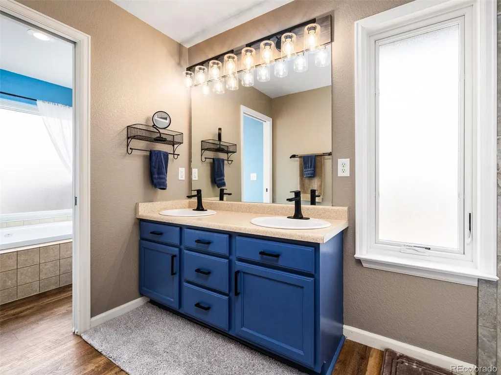 734 E Marigold Drive Pueblo CO 81007