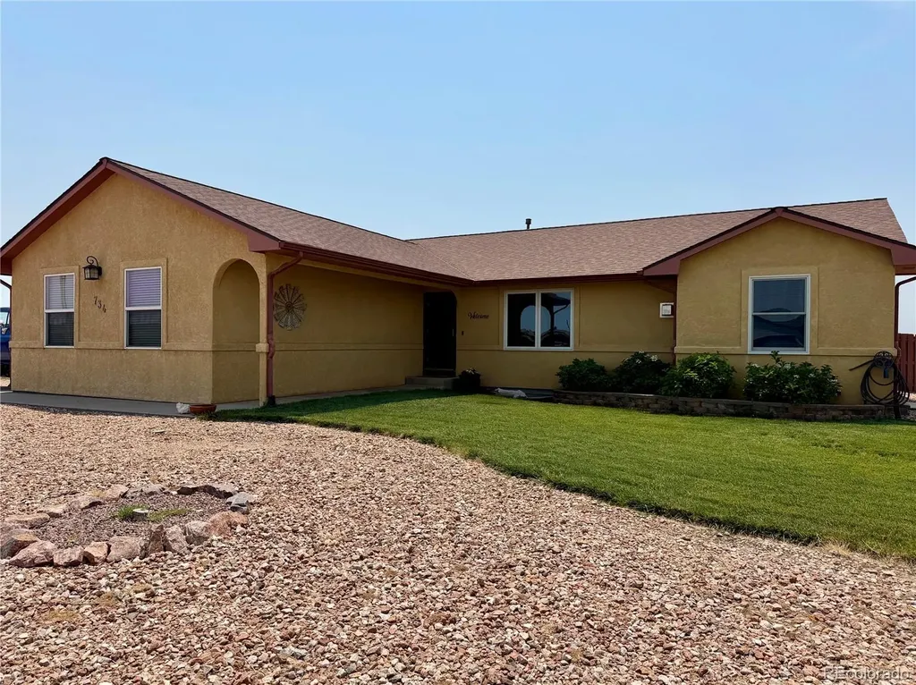 734 E Marigold Drive Pueblo CO 81007