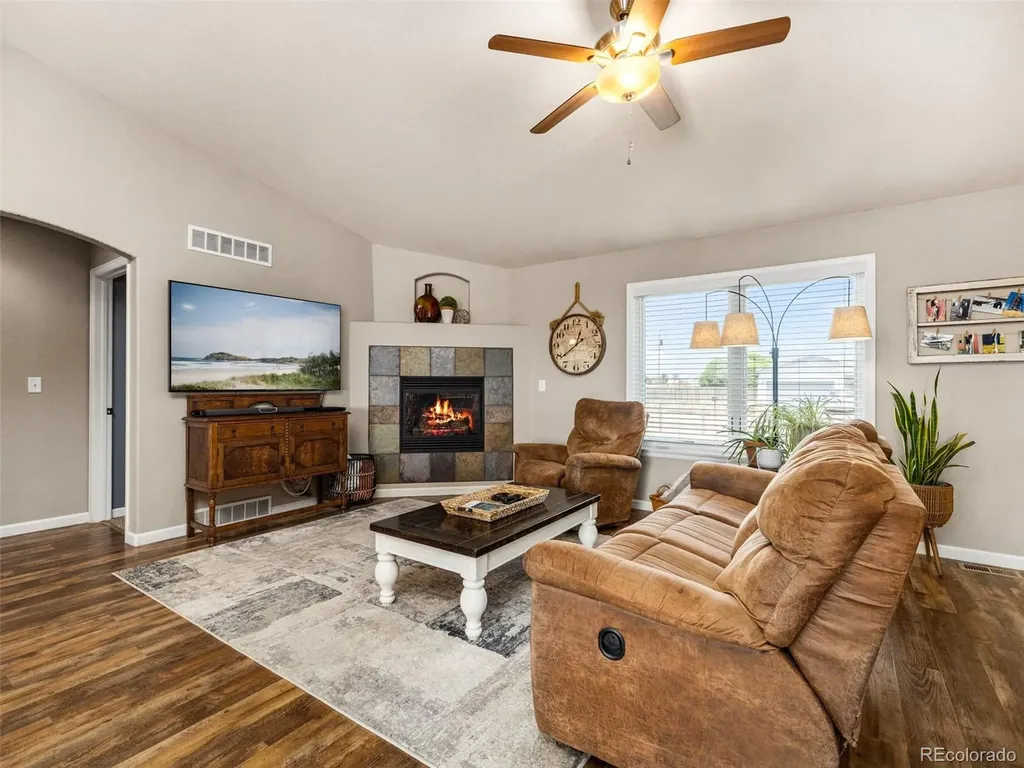 734 E Marigold Drive Pueblo CO 81007