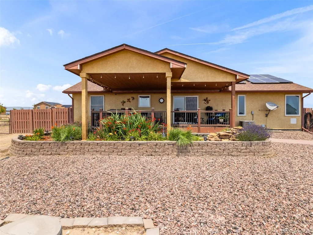 734 E Marigold Drive Pueblo CO 81007