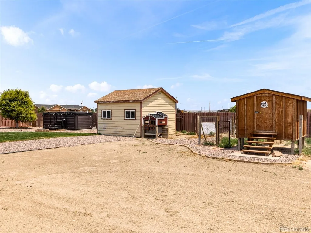 734 E Marigold Drive Pueblo CO 81007