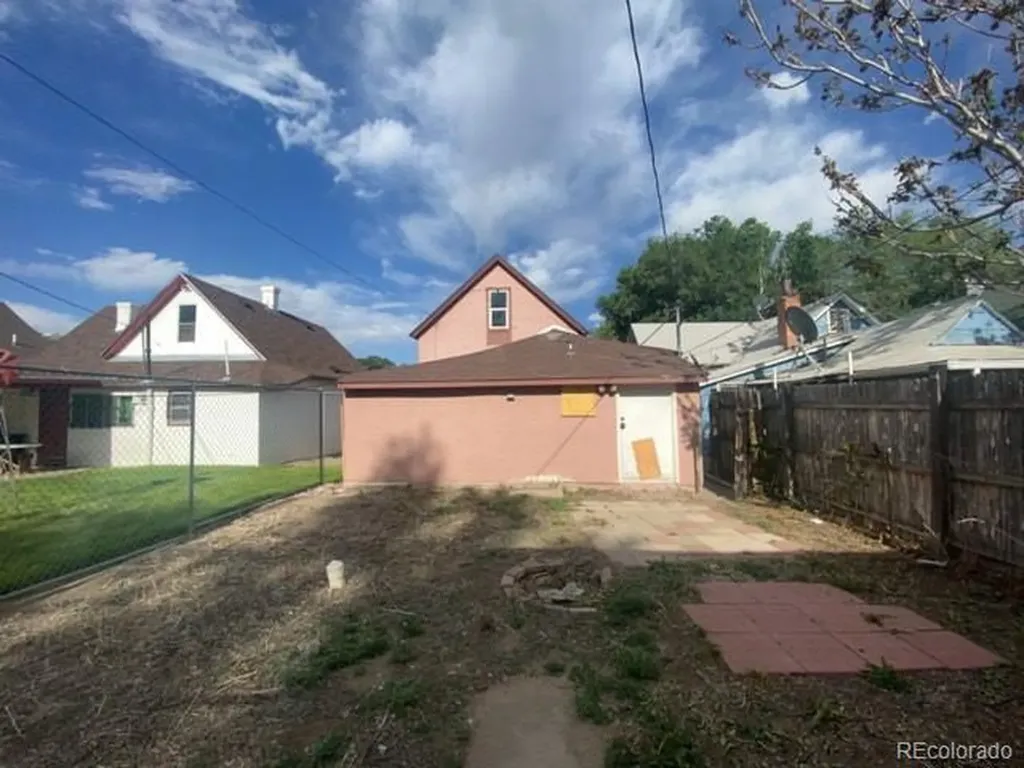 1119 Pine Street Pueblo CO 81004