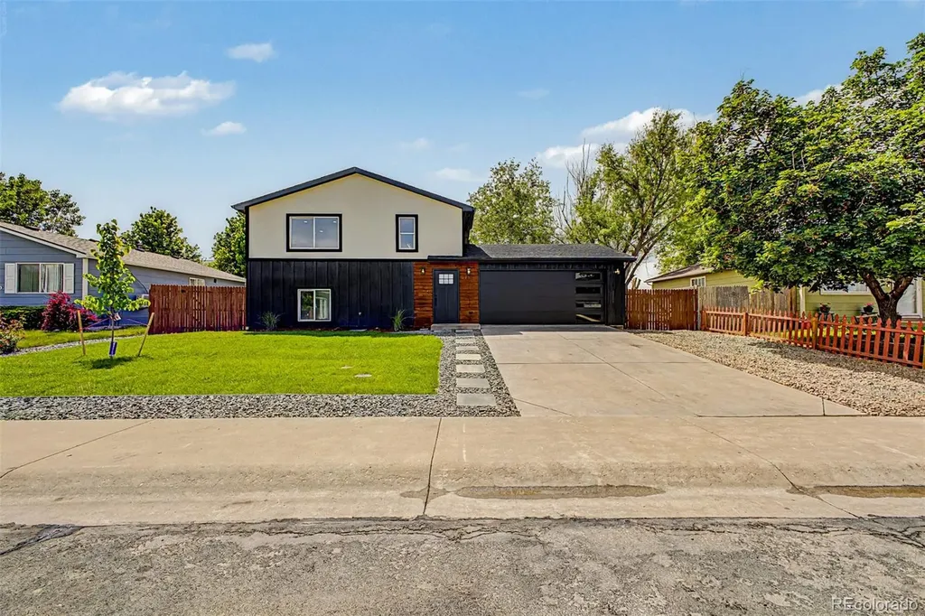 2211 Aspen Avenue Greeley CO 80631