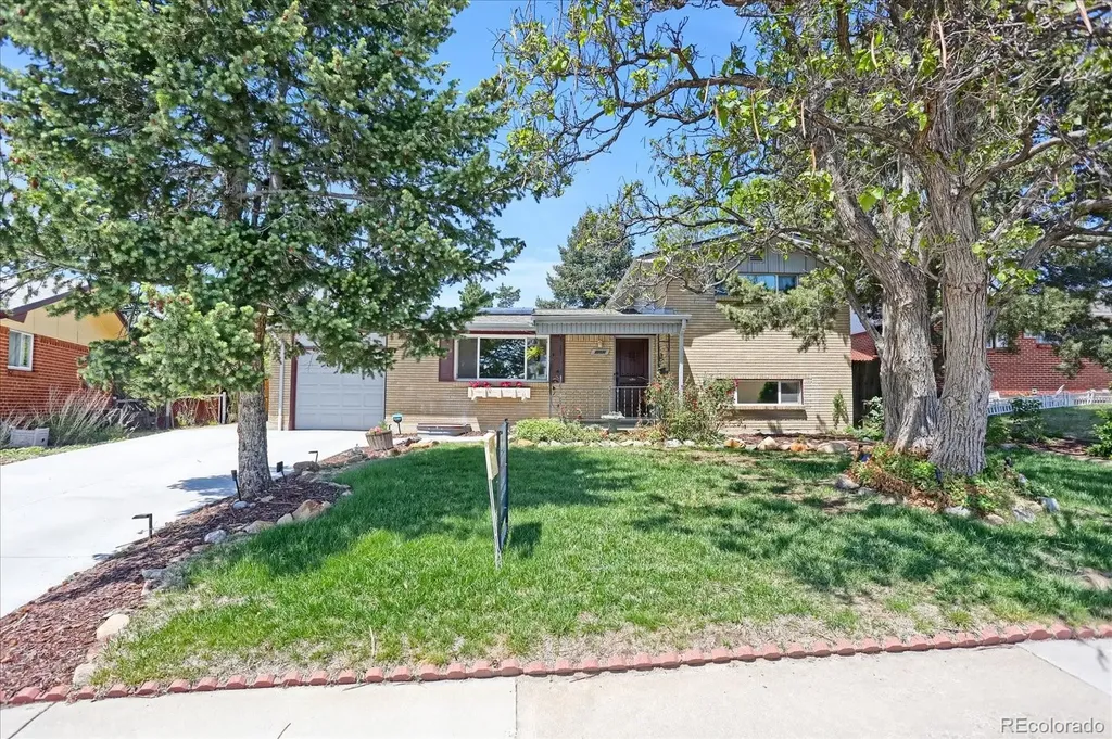 9581 Green Court Westminster CO 80031