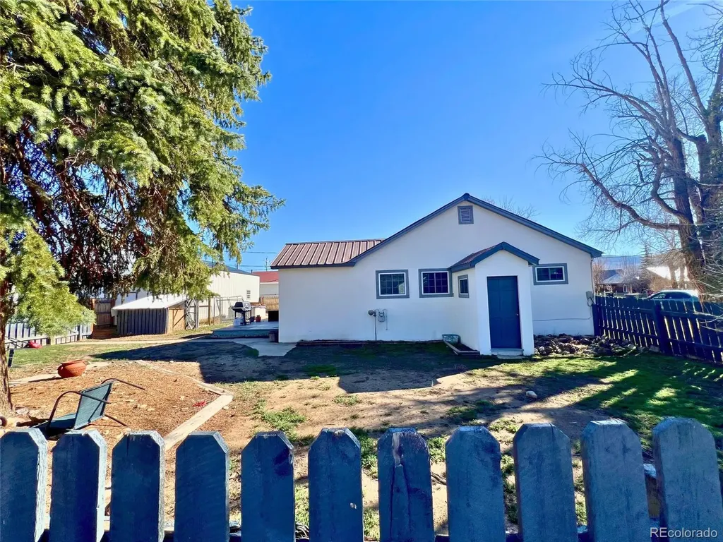 404 S 5th Street Kremmling CO 80459