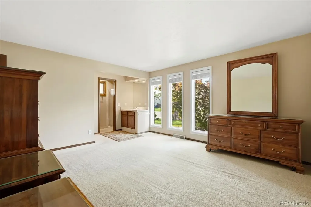 5477 W Hinsdale Place Littleton CO 80128