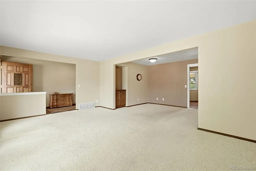 5477 W Hinsdale Place Littleton CO 80128