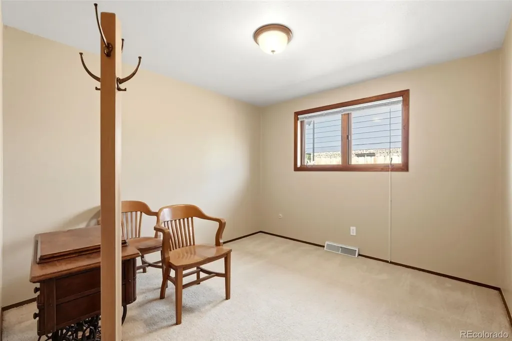 5477 W Hinsdale Place Littleton CO 80128
