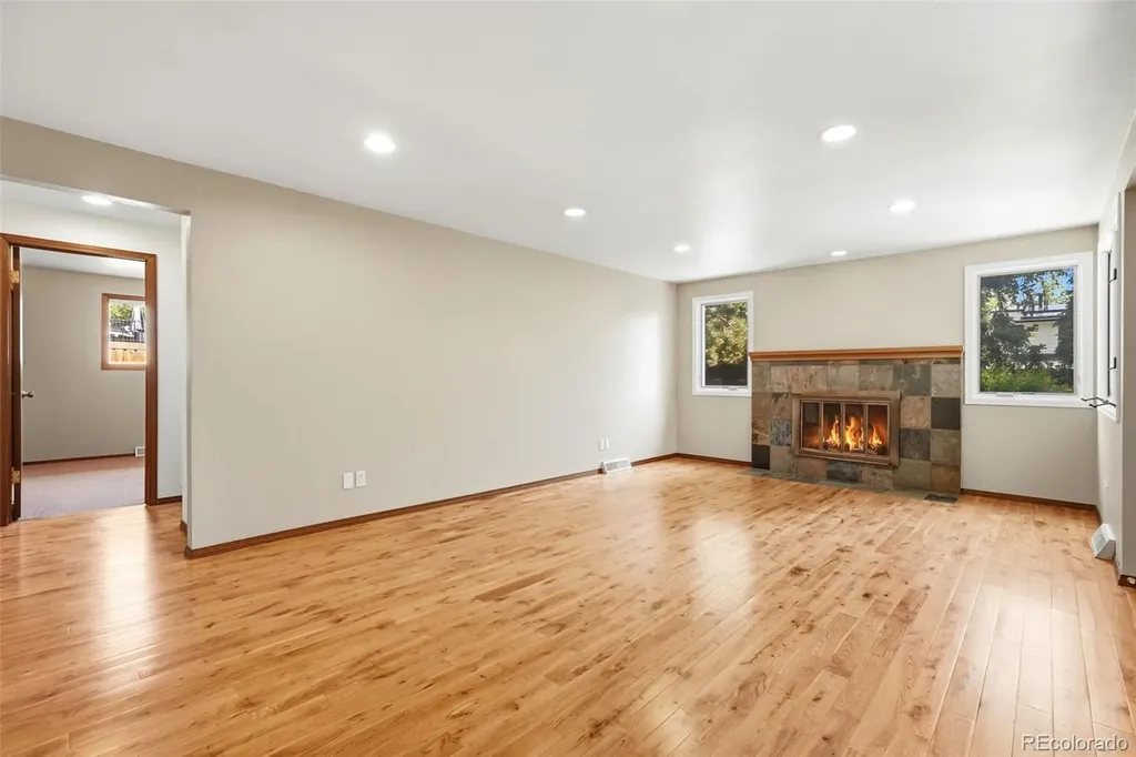 5477 W Hinsdale Place Littleton CO 80128