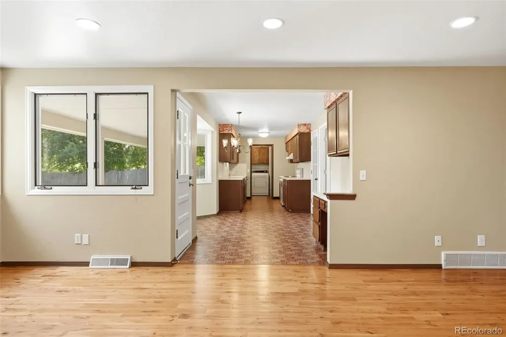 5477 W Hinsdale Place Littleton CO 80128