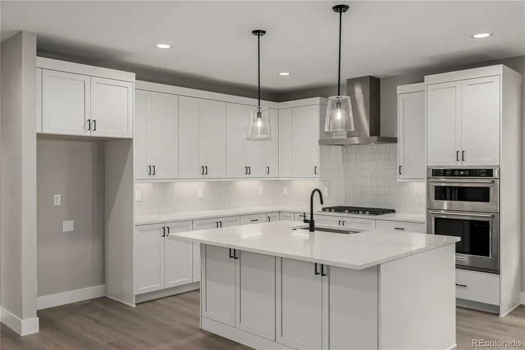 759 Mountain Drive Longmont CO 80503