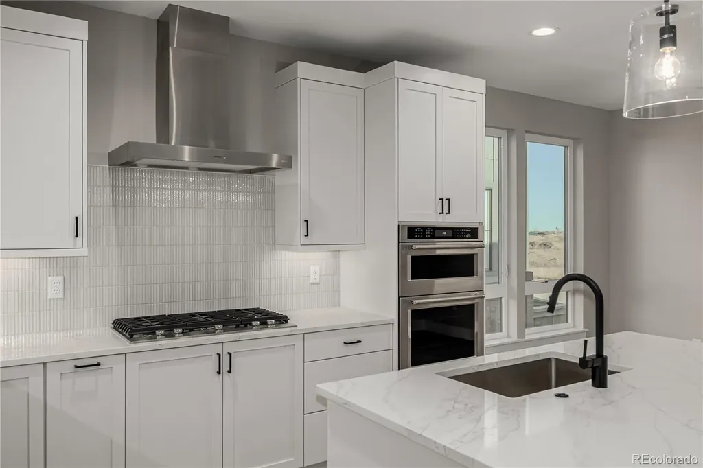 759 Mountain Drive Longmont CO 80503