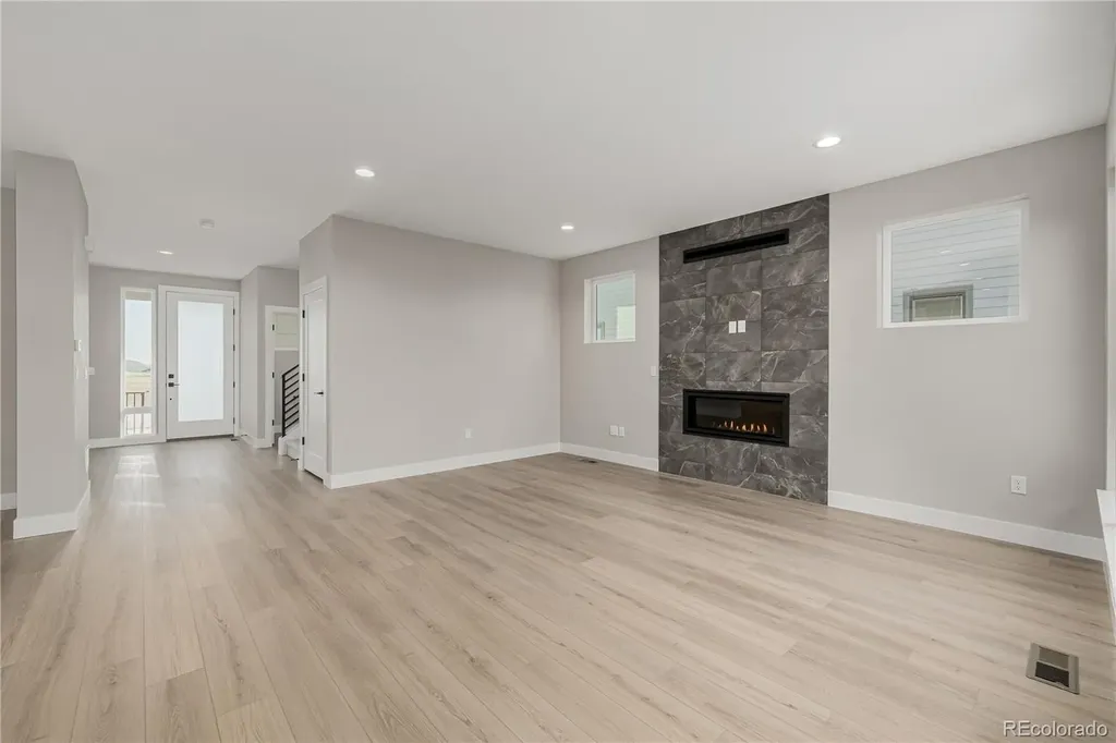 759 Mountain Drive Longmont CO 80503