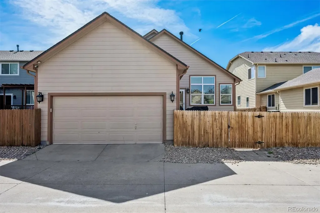 11096 Newark Street Commerce City CO 80640
