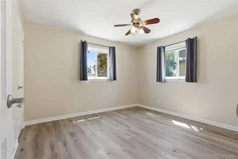 1297 Worchester Street Aurora CO 80011