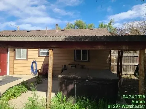 1297 Worchester Street Aurora CO 80011