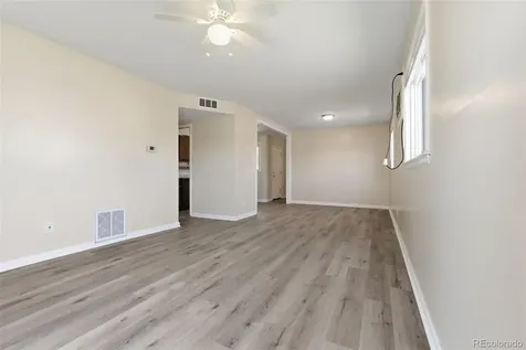1297 Worchester Street Aurora CO 80011