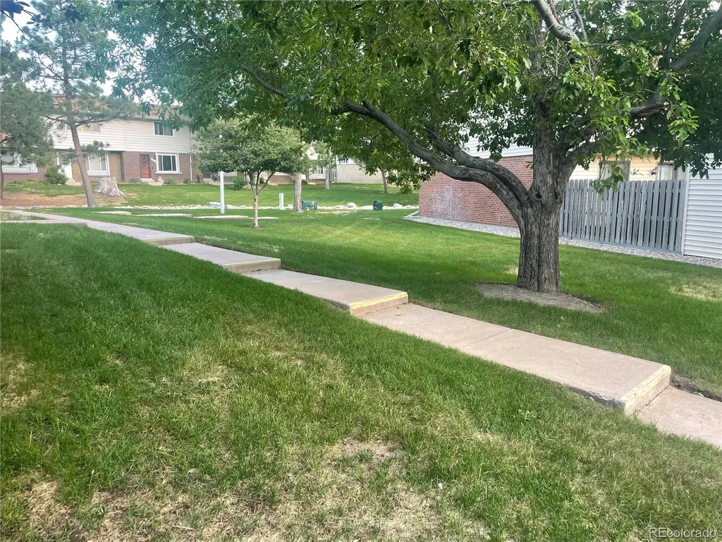 1272 S Troy Street Aurora CO 80012