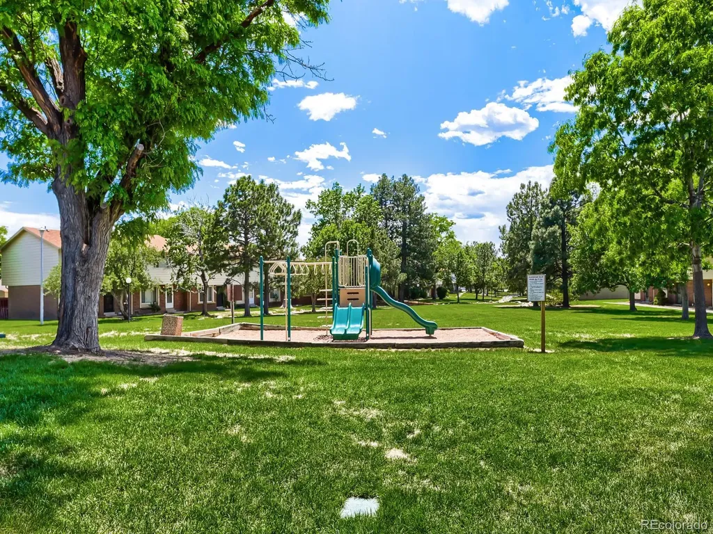 1272 S Troy Street Aurora CO 80012