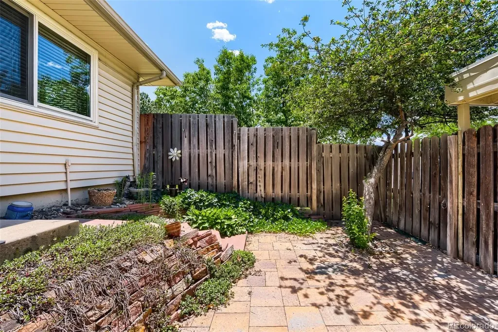 1272 S Troy Street Aurora CO 80012