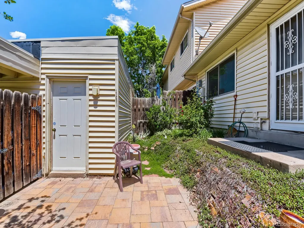 1272 S Troy Street Aurora CO 80012