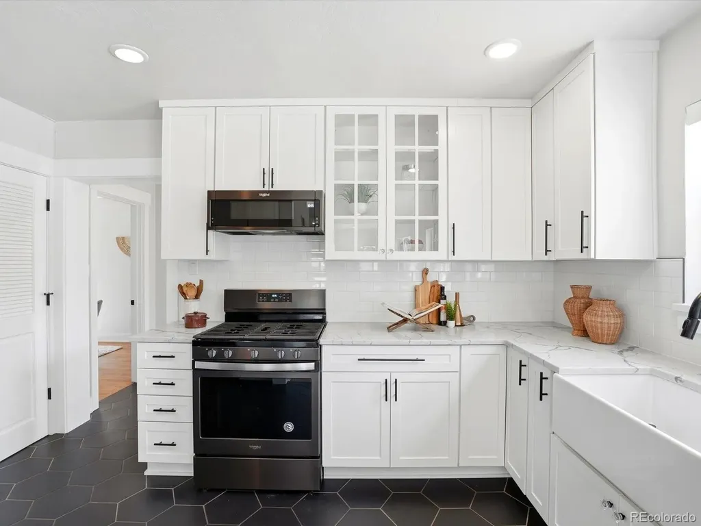 1200 Jasmine Street Denver CO 80220