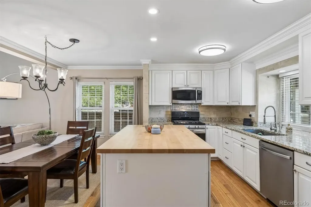6246 E Hinsdale Court Centennial CO 80112