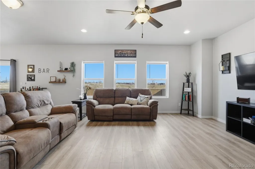 168 Chipeta Way Lochbuie CO 80603