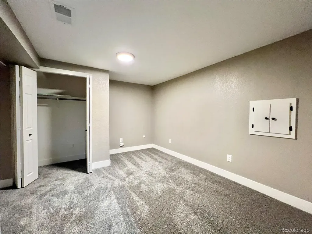 3178 S Dayton Court Denver CO 80231