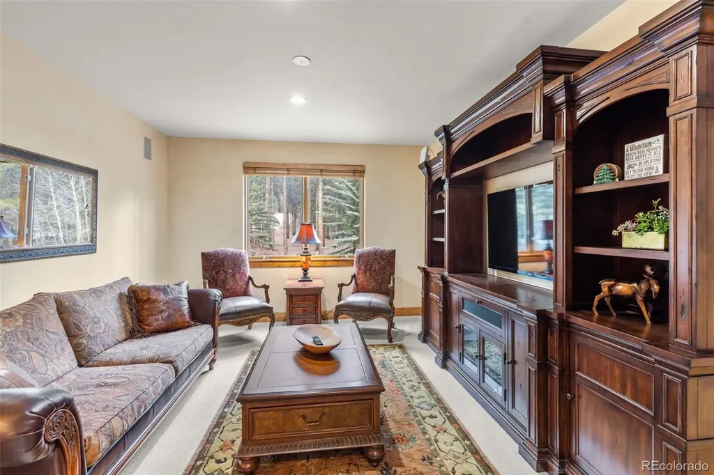 211 Tarnwood Drive Breckenridge CO 80424