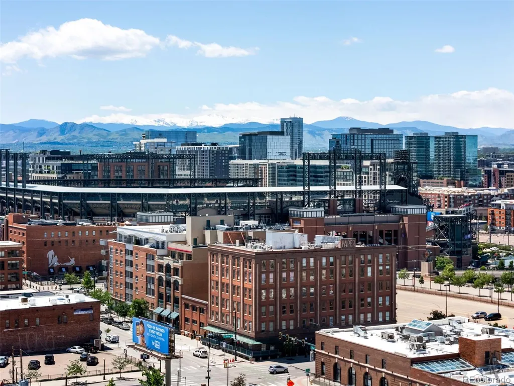 2261 Blake Street Denver CO 80205