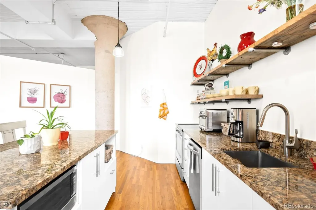 2261 Blake Street Denver CO 80205