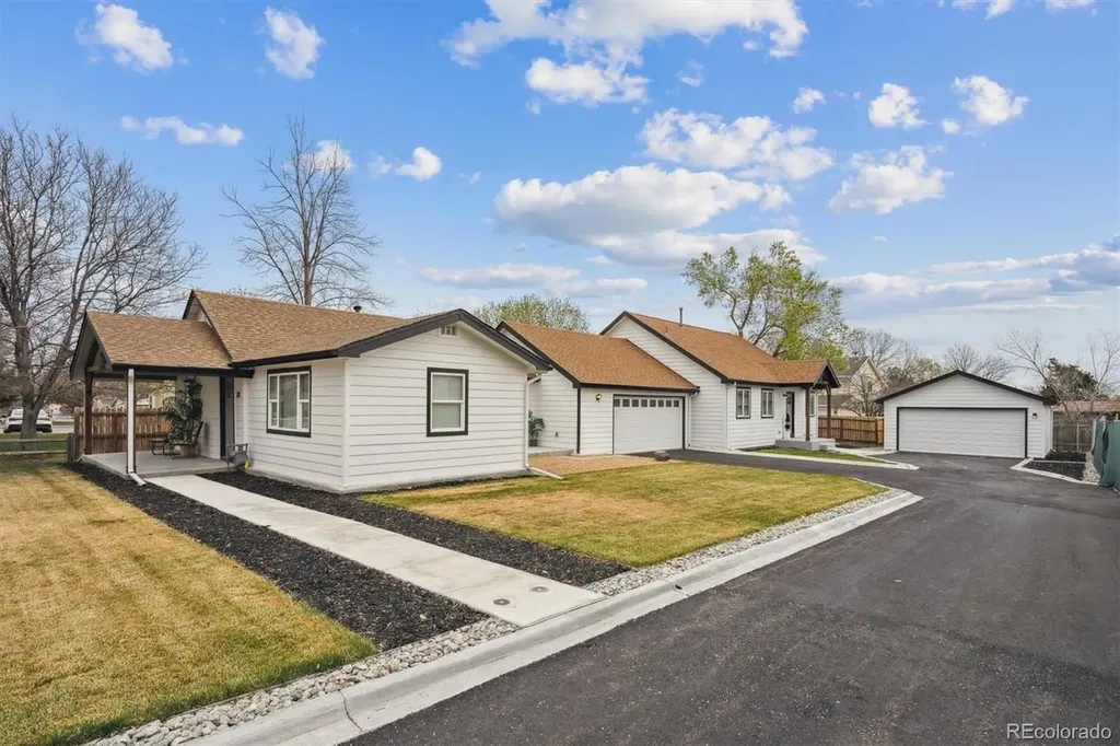 22 S Harlan Street Lakewood CO 80226