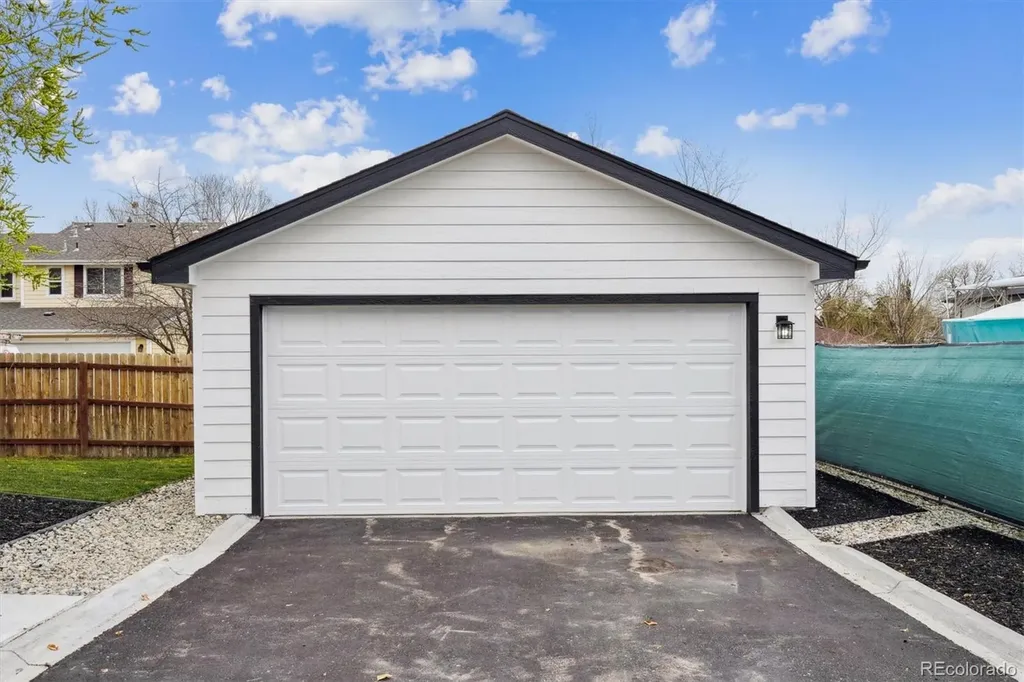 22 S Harlan Street Lakewood CO 80226