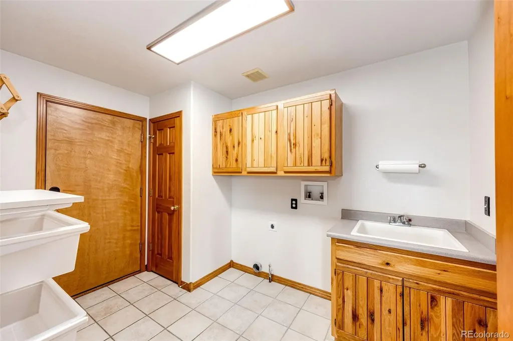 40753 County Road 21 Elizabeth CO 80107