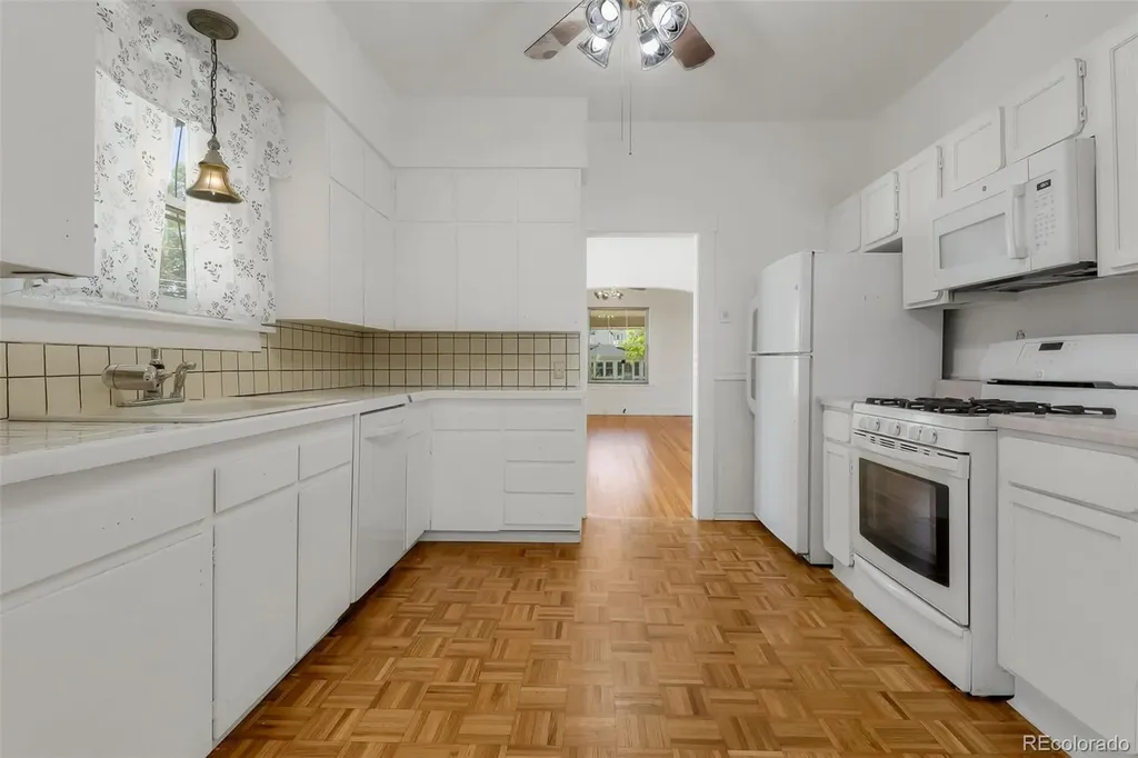 6001 W 32nd Avenue Wheat Ridge CO 80033