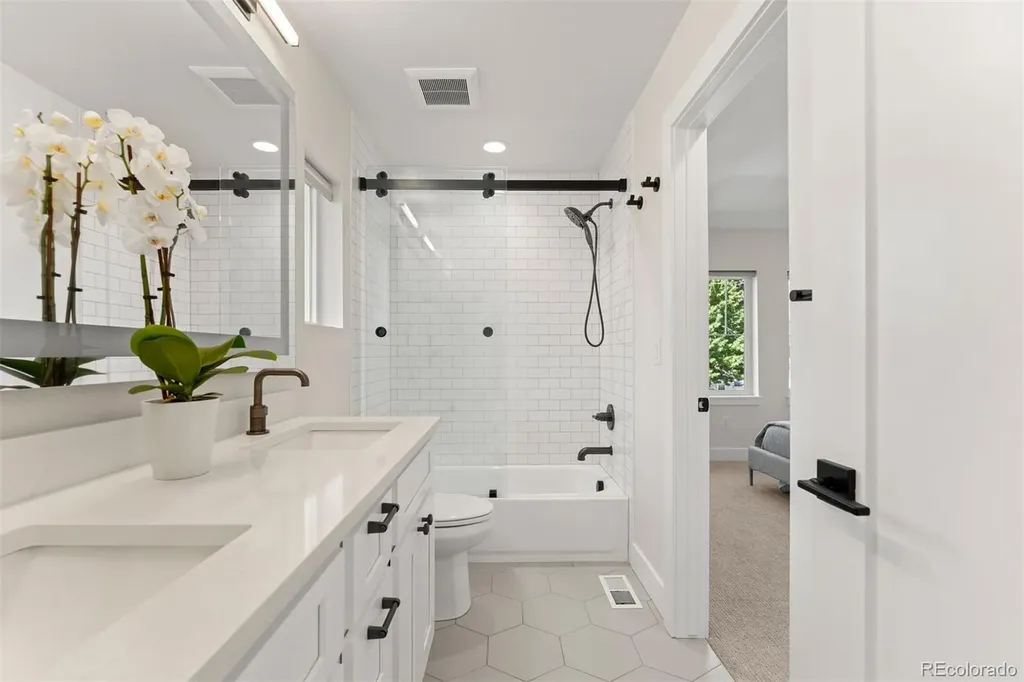 2452 S Humboldt Street Denver CO 80210