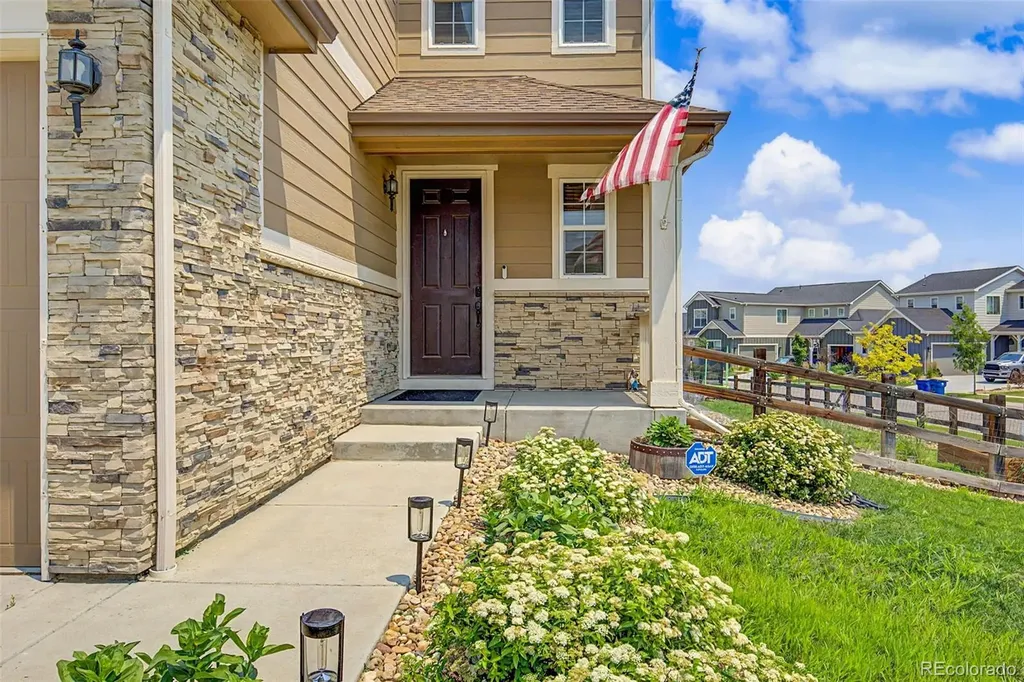 12648 Canoe Street Longmont CO 80504