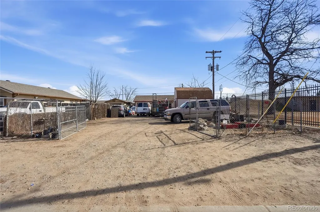 8010 Jasmine Street Dupont CO 80024