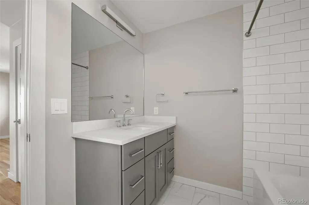 1239 Newton Street Denver CO 80204