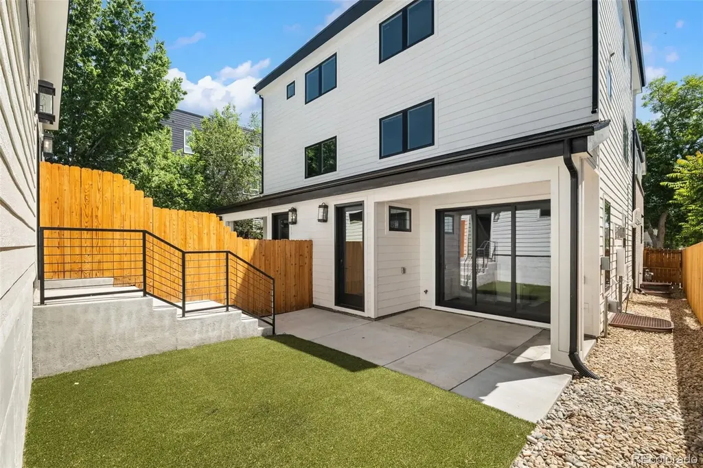 1239 Newton Street Denver CO 80204