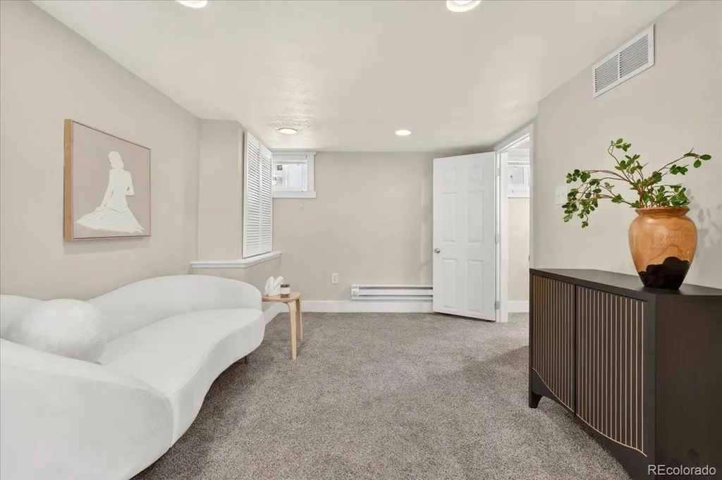 1331 Bellaire Street Denver CO 80220