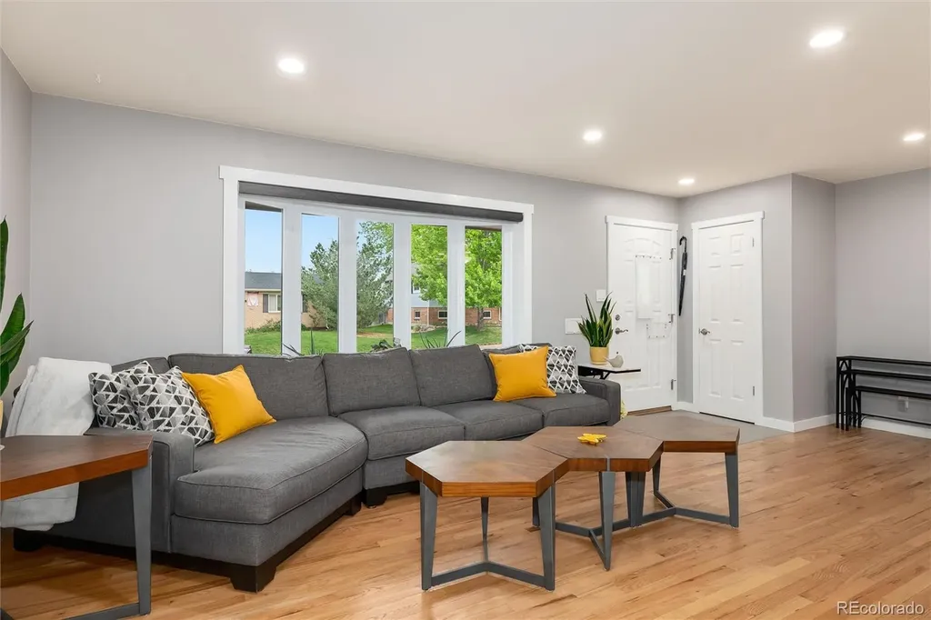 6801 S Marion Circle W Centennial CO 80122