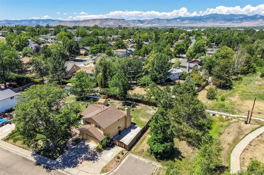 6571 Zinnia Street Arvada CO 80004