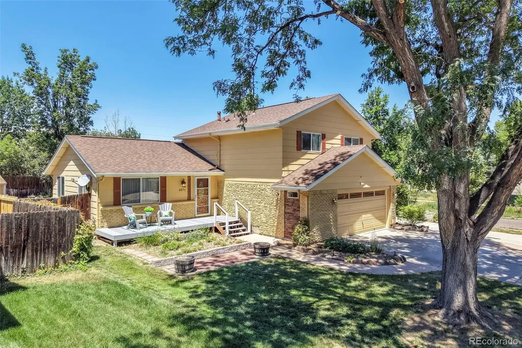 6571 Zinnia Street Arvada CO 80004