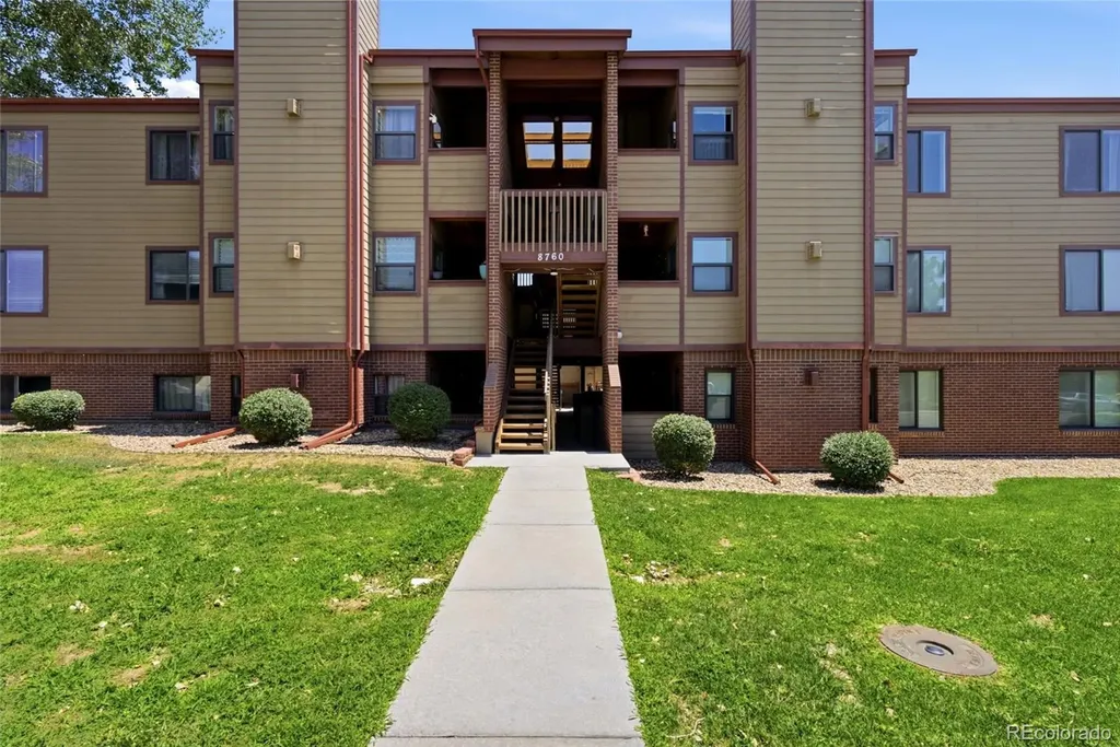 8760 Corona Street Denver CO 80229