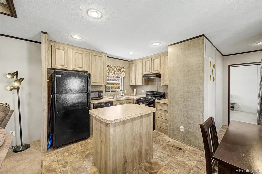 8201 S Santa Fe Drive Littleton CO 80120