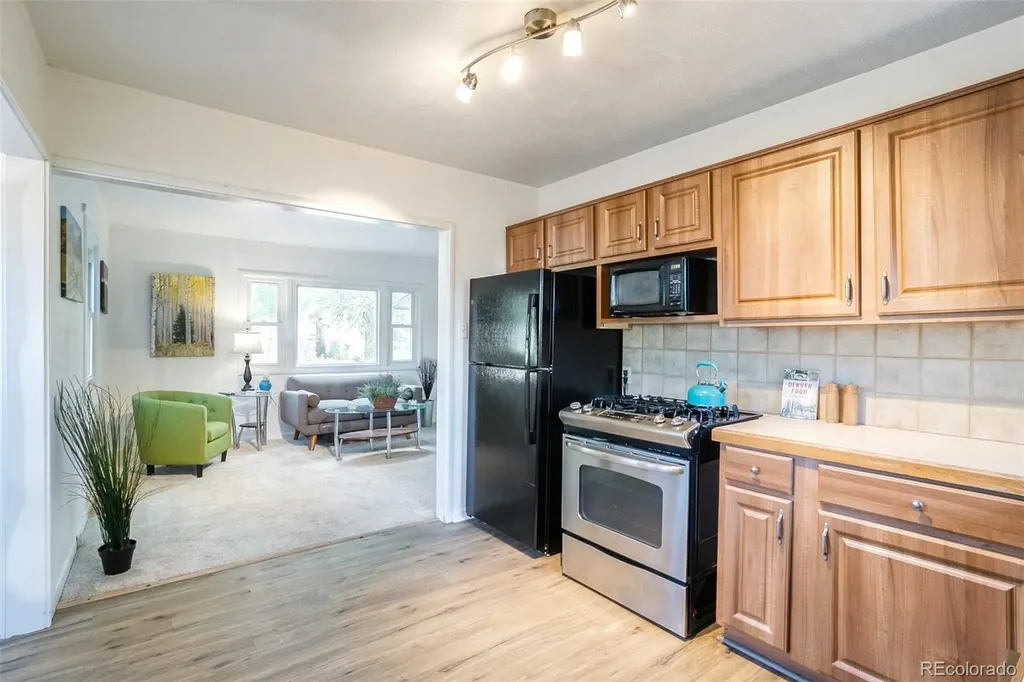 5683 W 41st Avenue Denver CO 80212